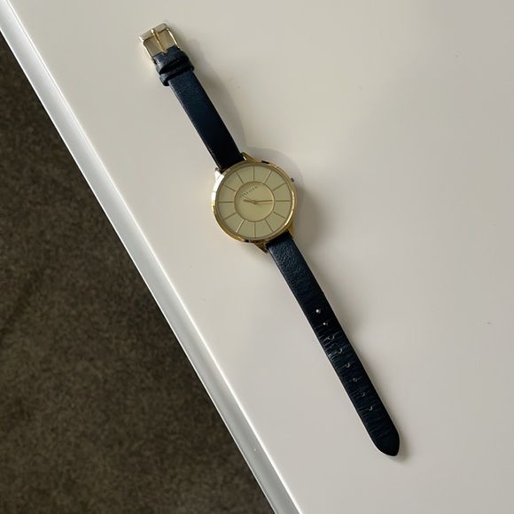 Anne Klein gold faced watch - Picture 2 of 4